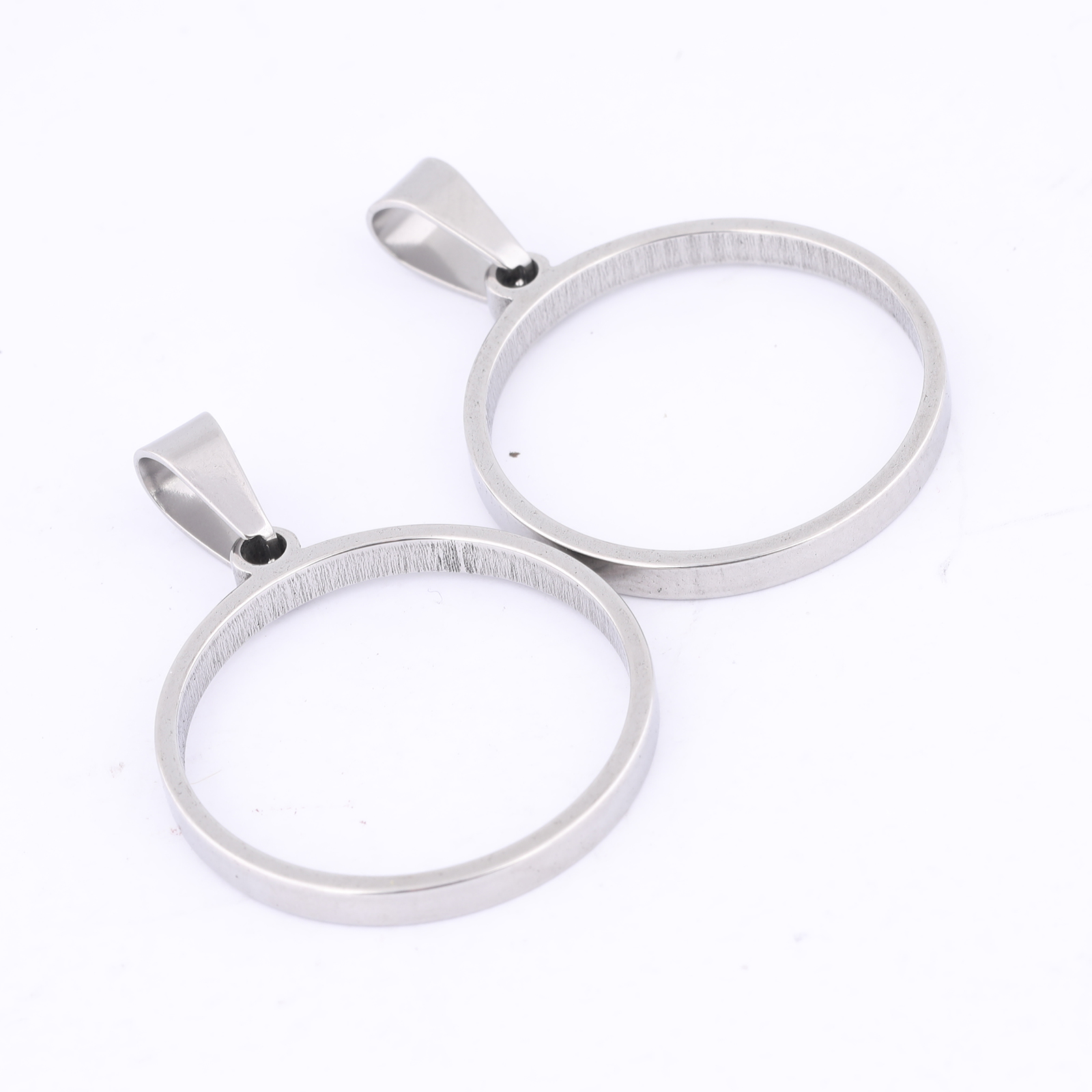 10 Stück 25 mm runde offene Lü – Jewelry Making With Resin Bewertung und Preis
